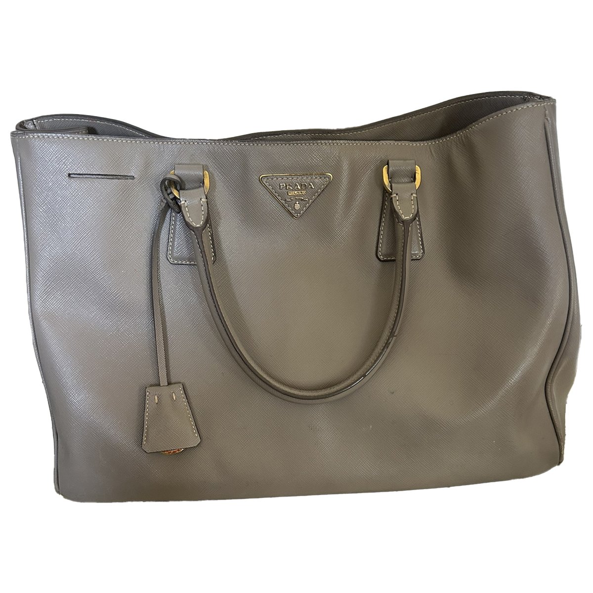 Monochrome leather handbag