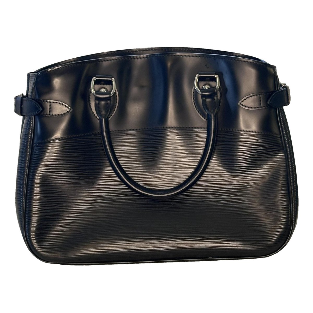 Passy leather handbag