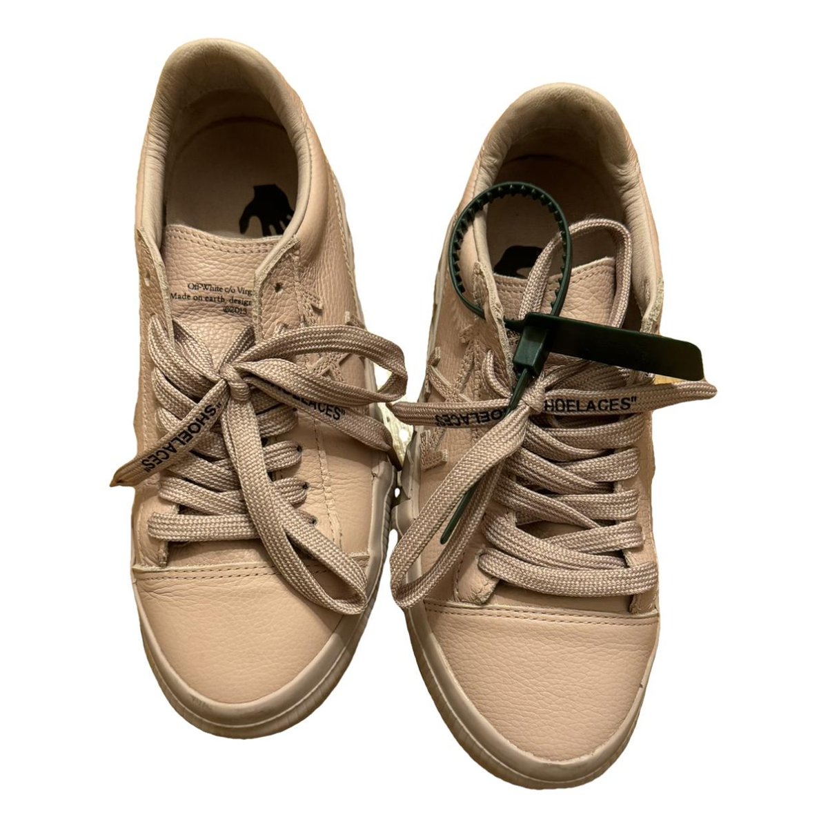 Low Top leather trainers