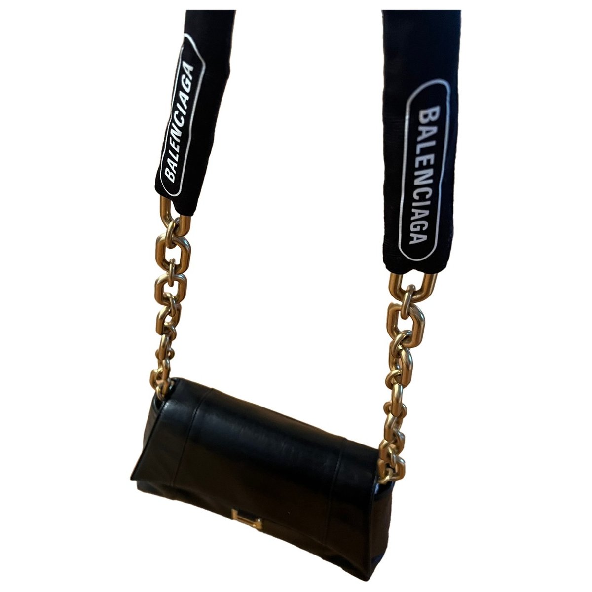 Crush leather handbag