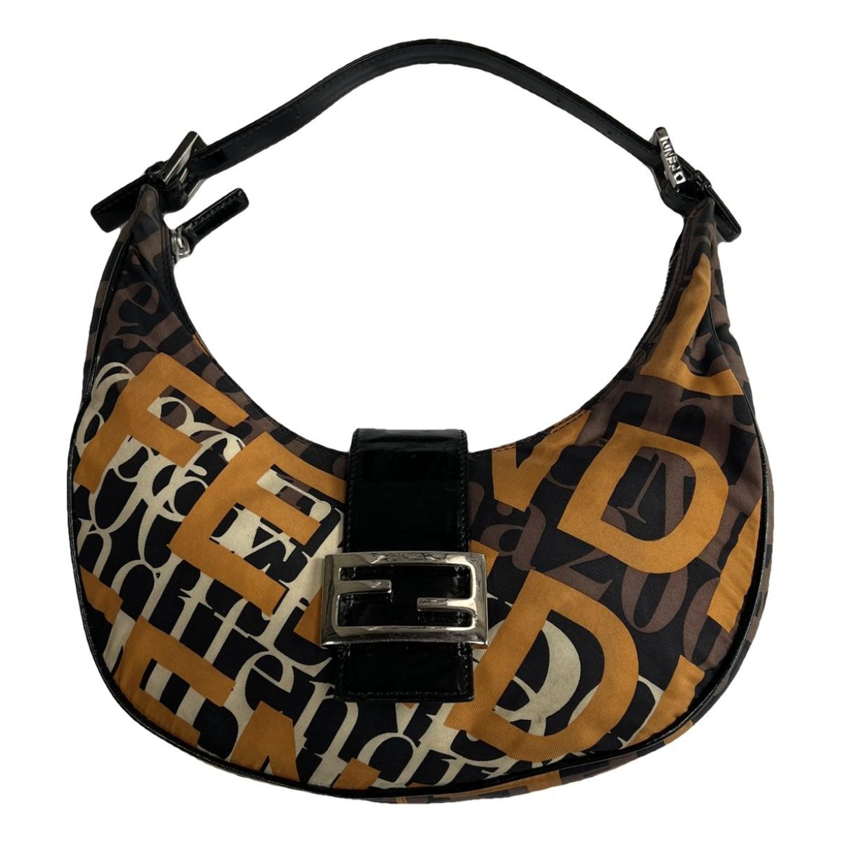 Croissant cloth handbag