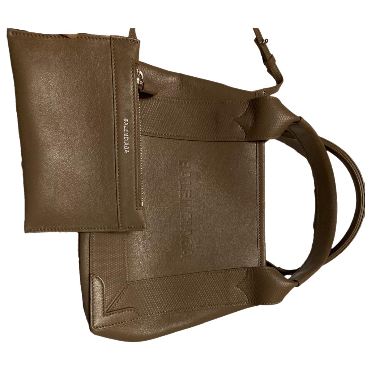 Hardware leather handbag