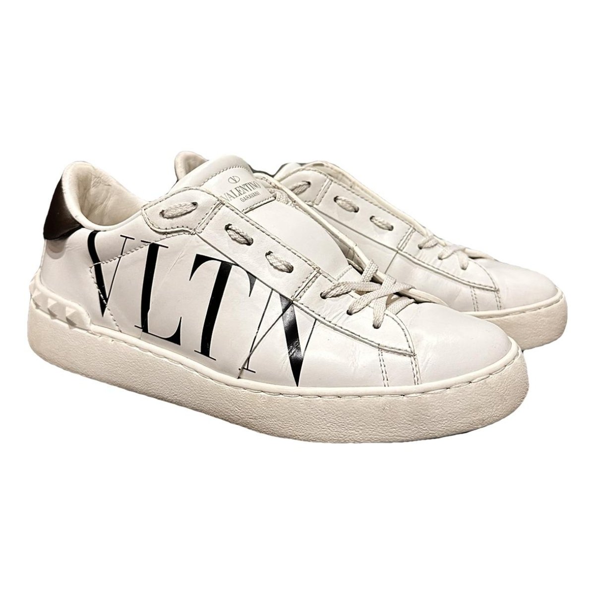 Open VLTN leather trainers