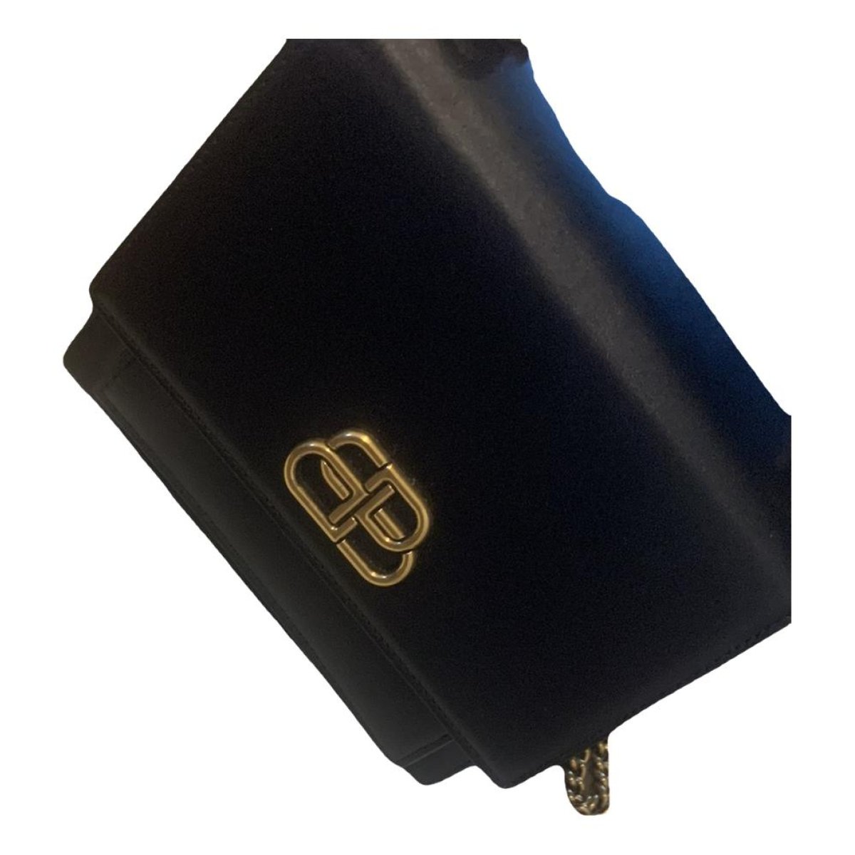 Sharp patent leather crossbody bag