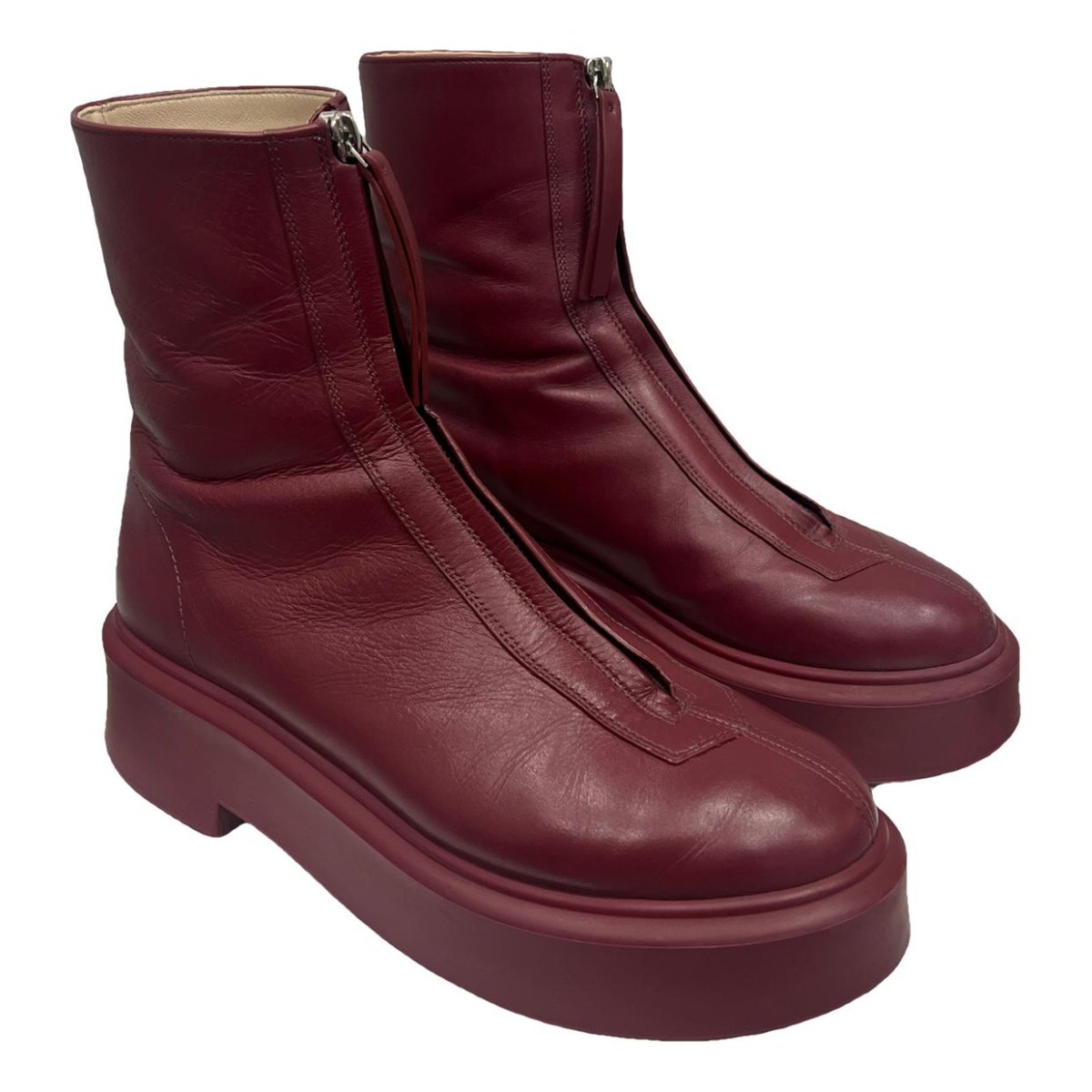 Zipped 1 leather boots