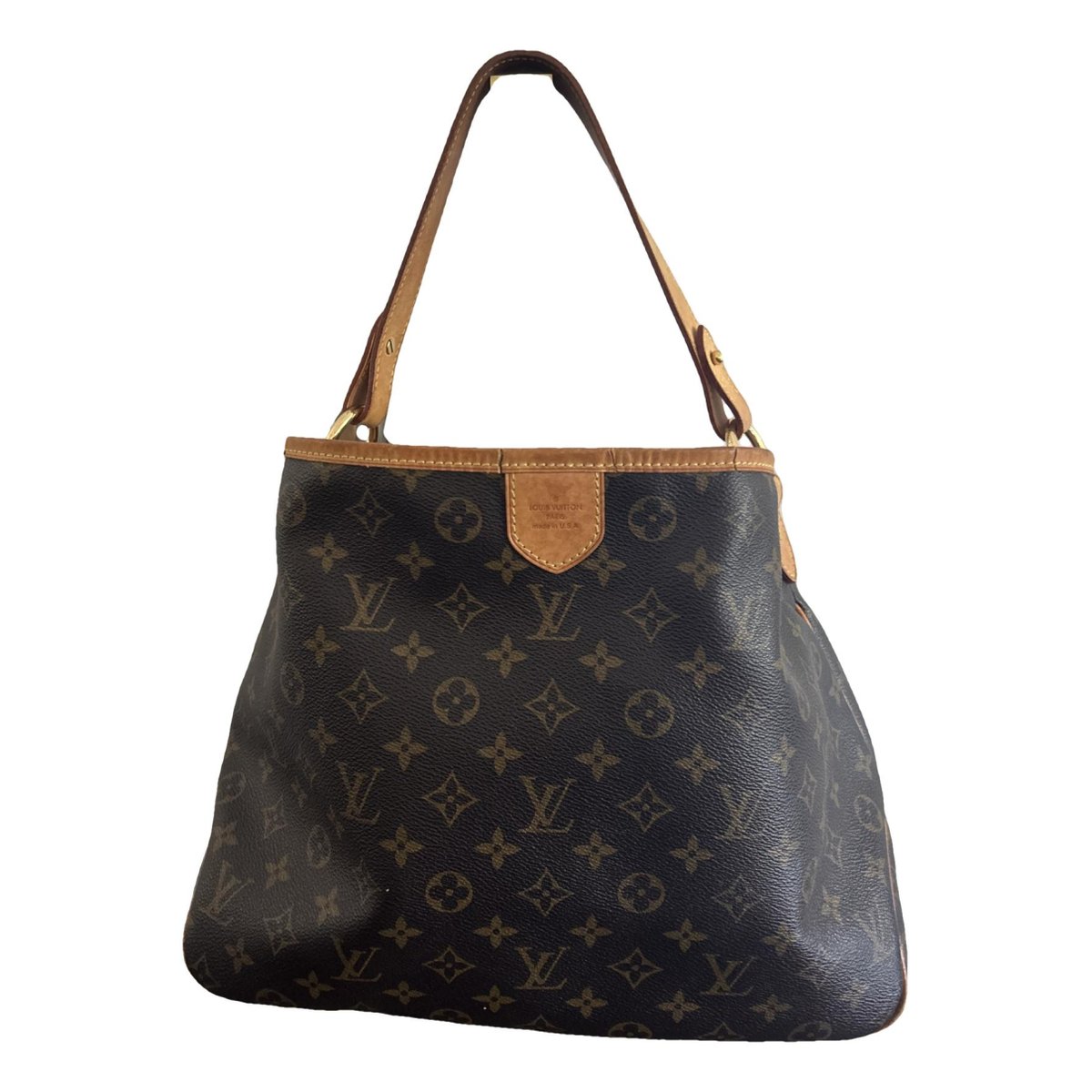 Delightful leather handbag