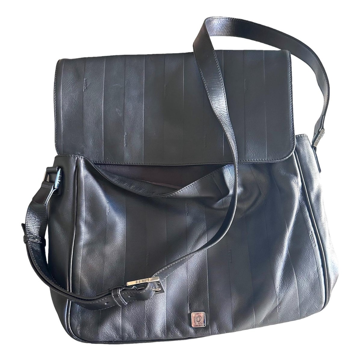 Runaway leather handbag