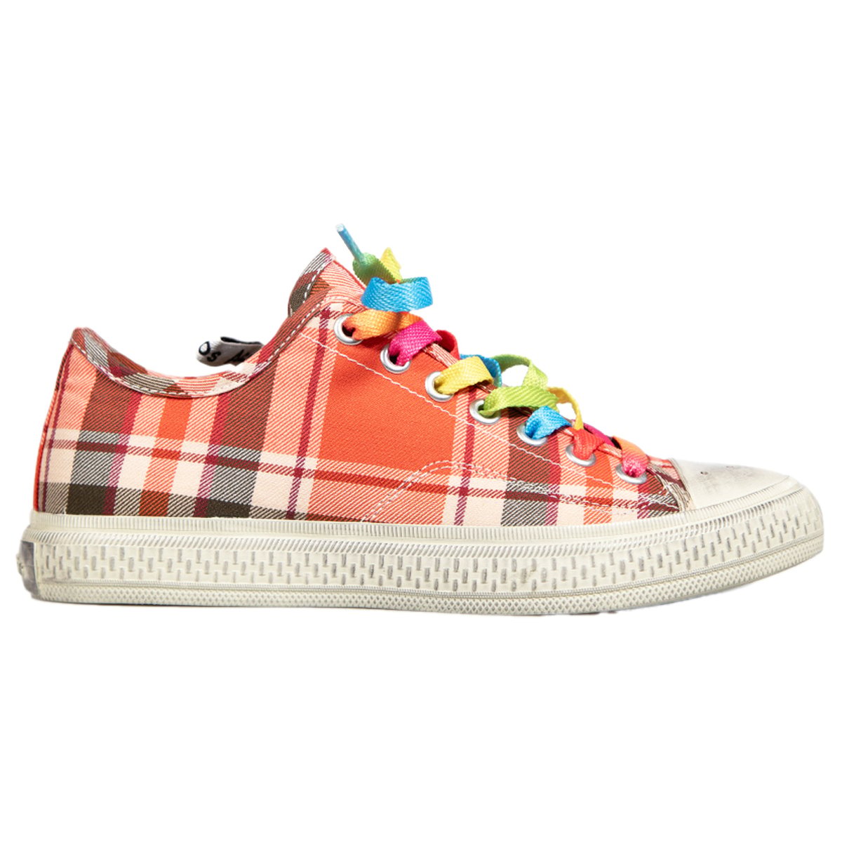 Bolzter cloth trainers