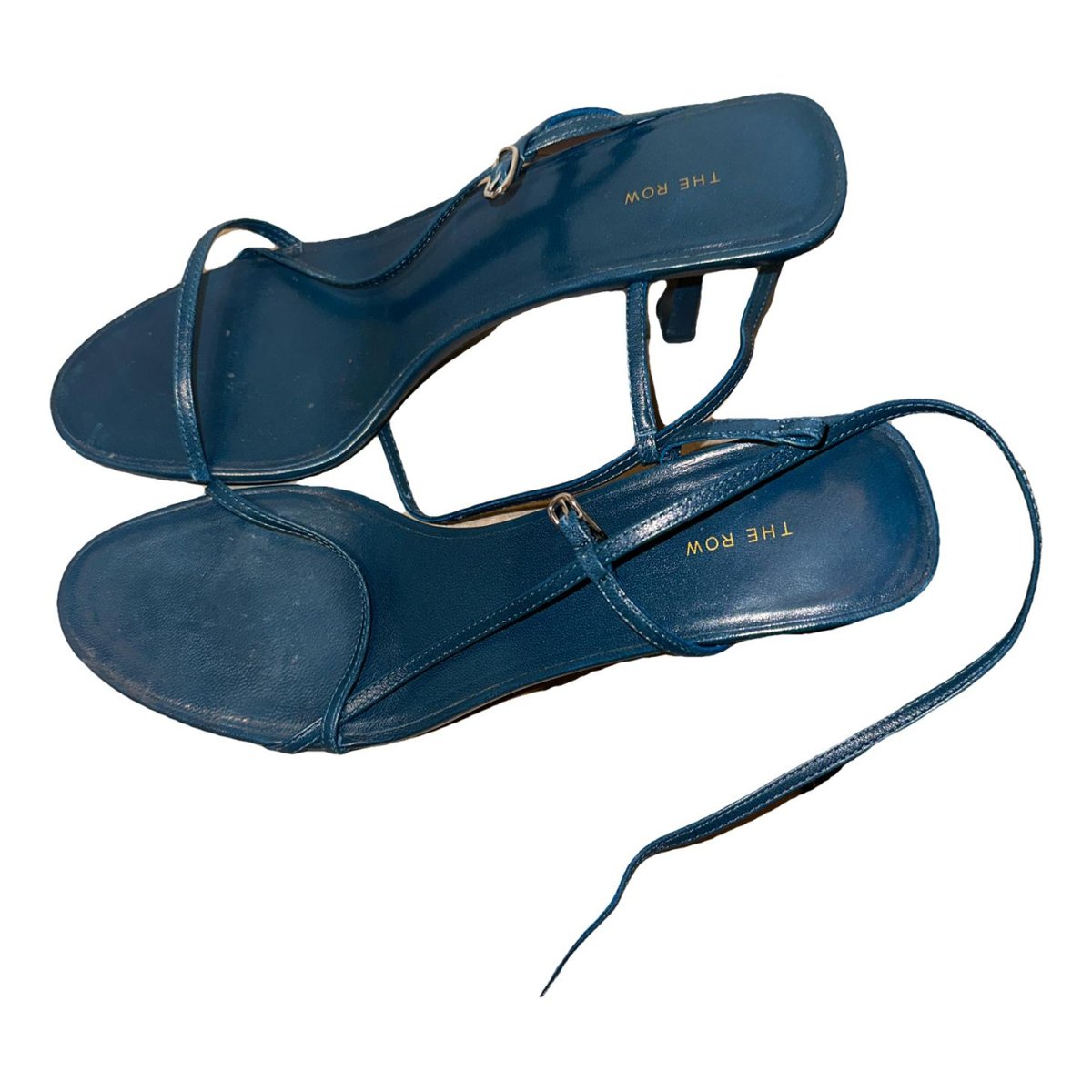 Bare leather sandal
