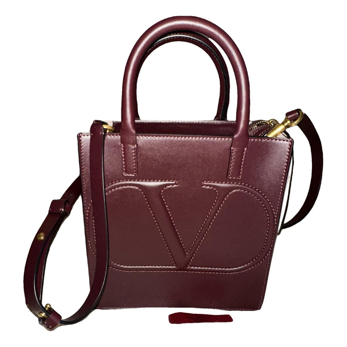 VLogo leather handbag