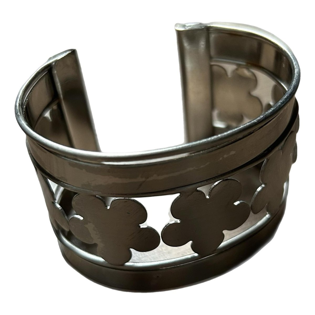 Manchette bracelet