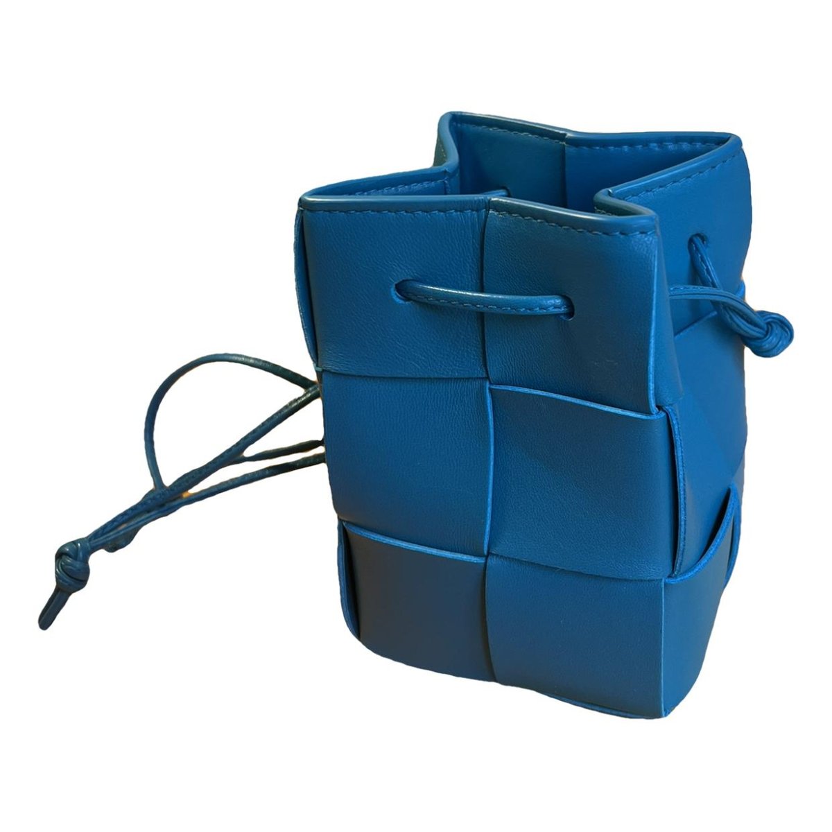 Cassette Bucket leather crossbody bag