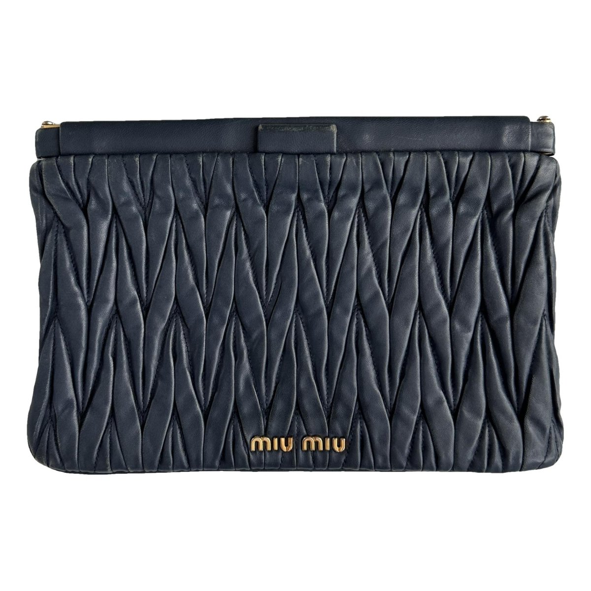 Matelassé leather clutch bag