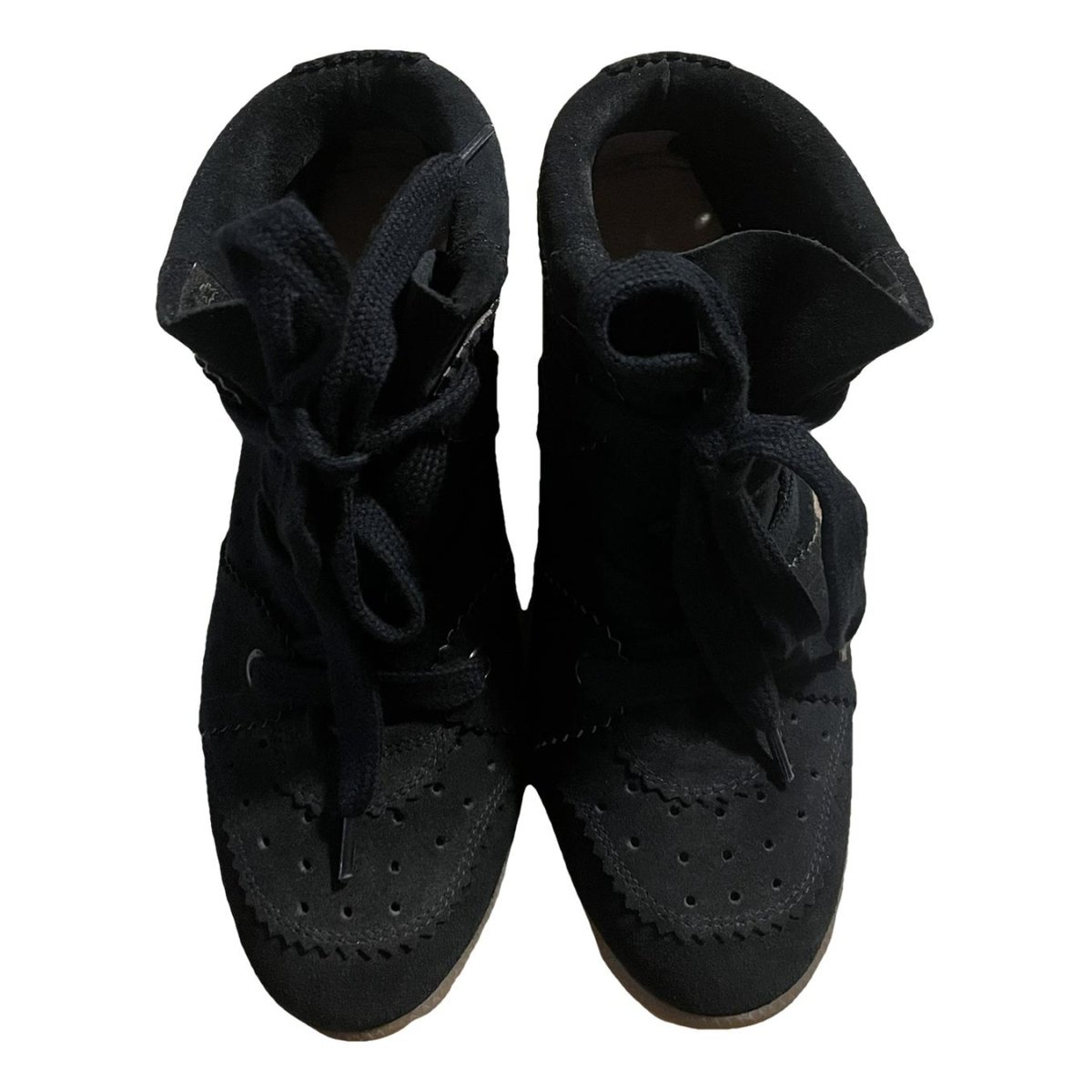Bobby trainers