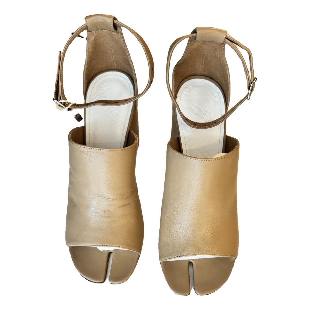 Tabi leather sandal