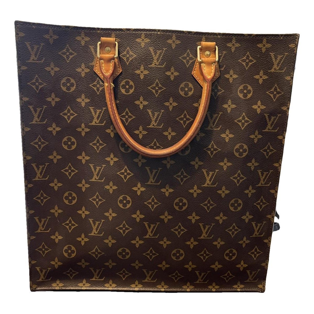Plat leather handbag
