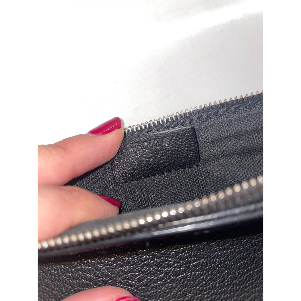 Antigona leather clutch bag