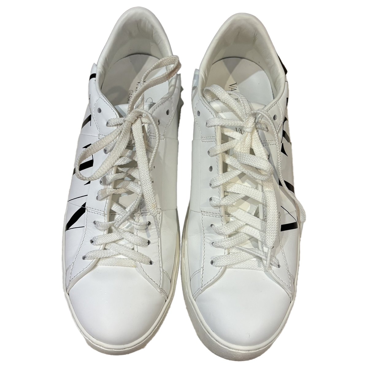 Open VLTN leather trainers