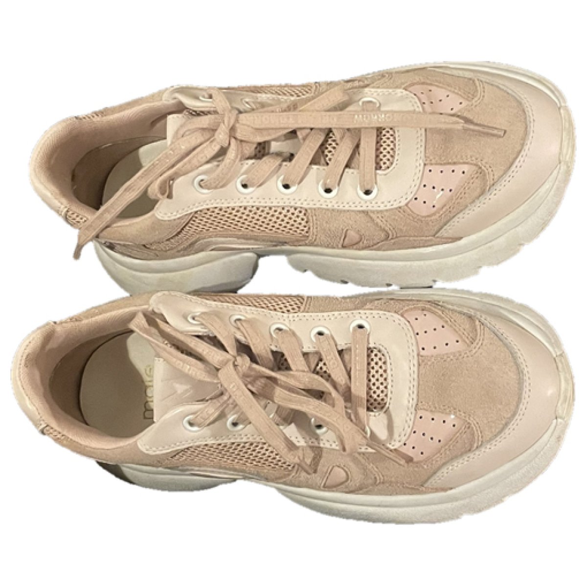 W20 trainers