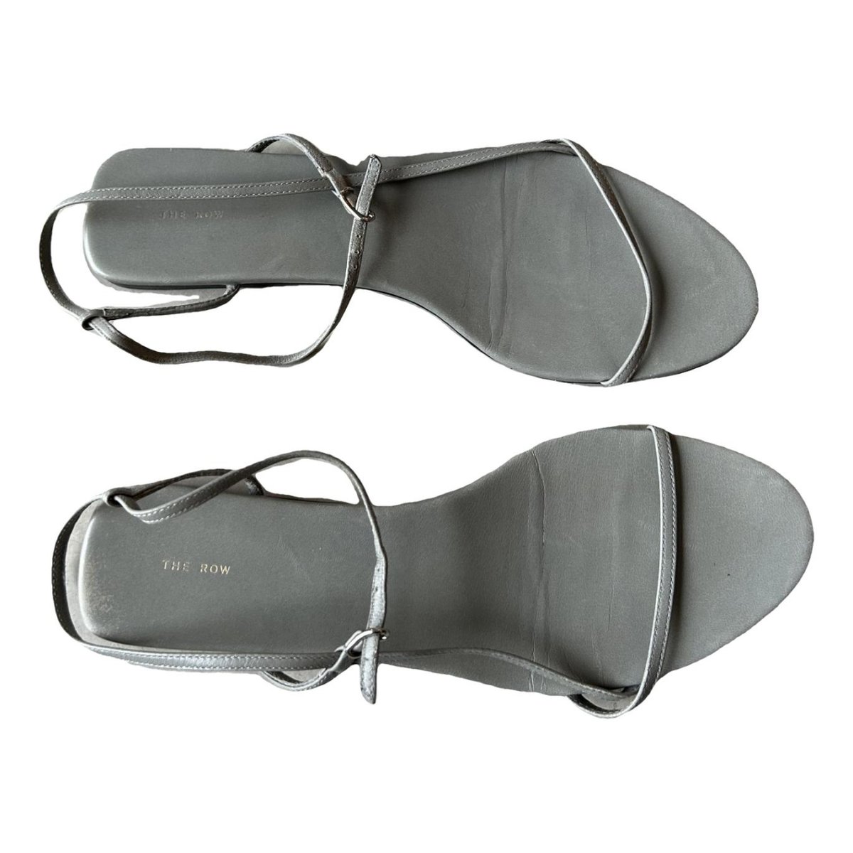 Bare leather sandal