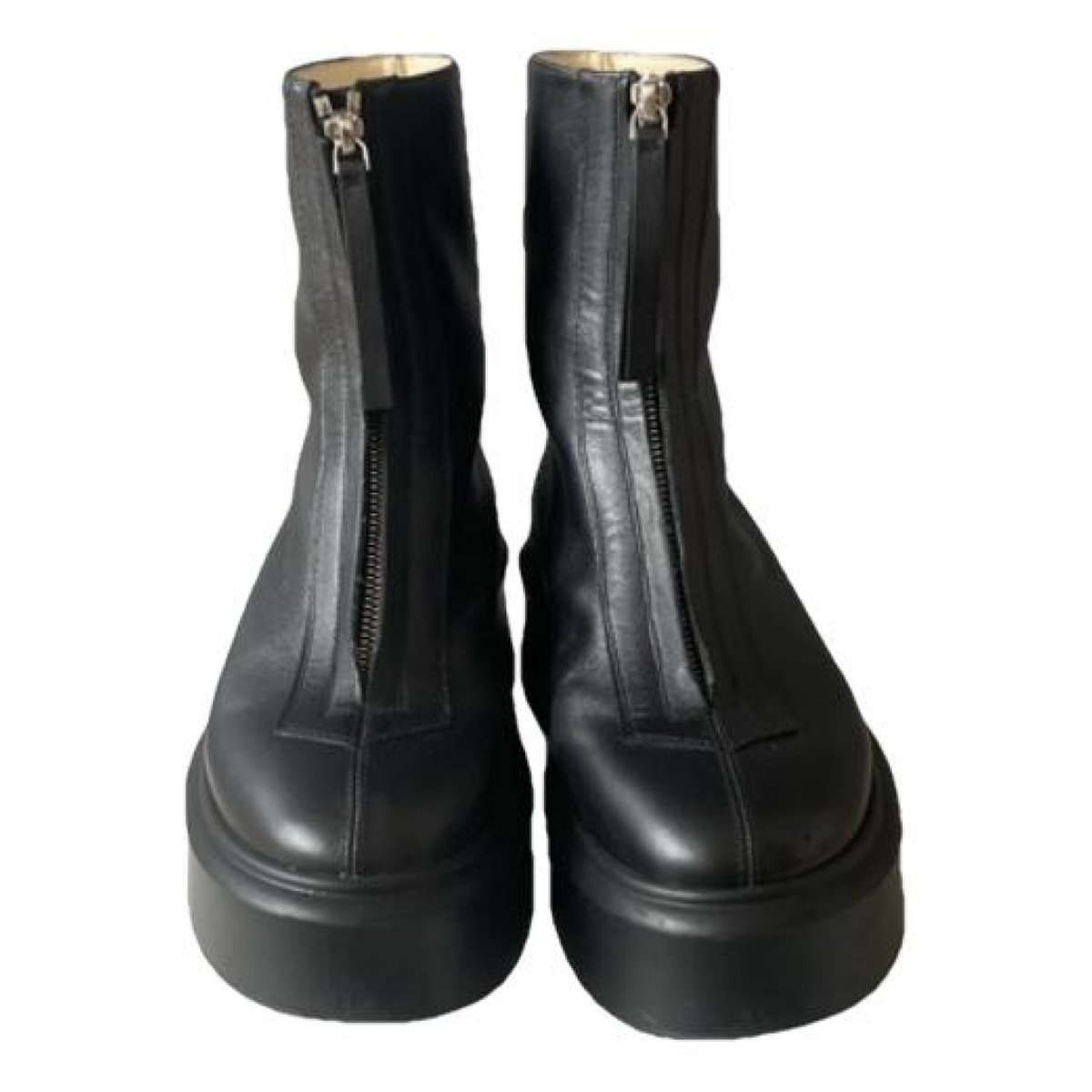 Zipped 1 leather boots