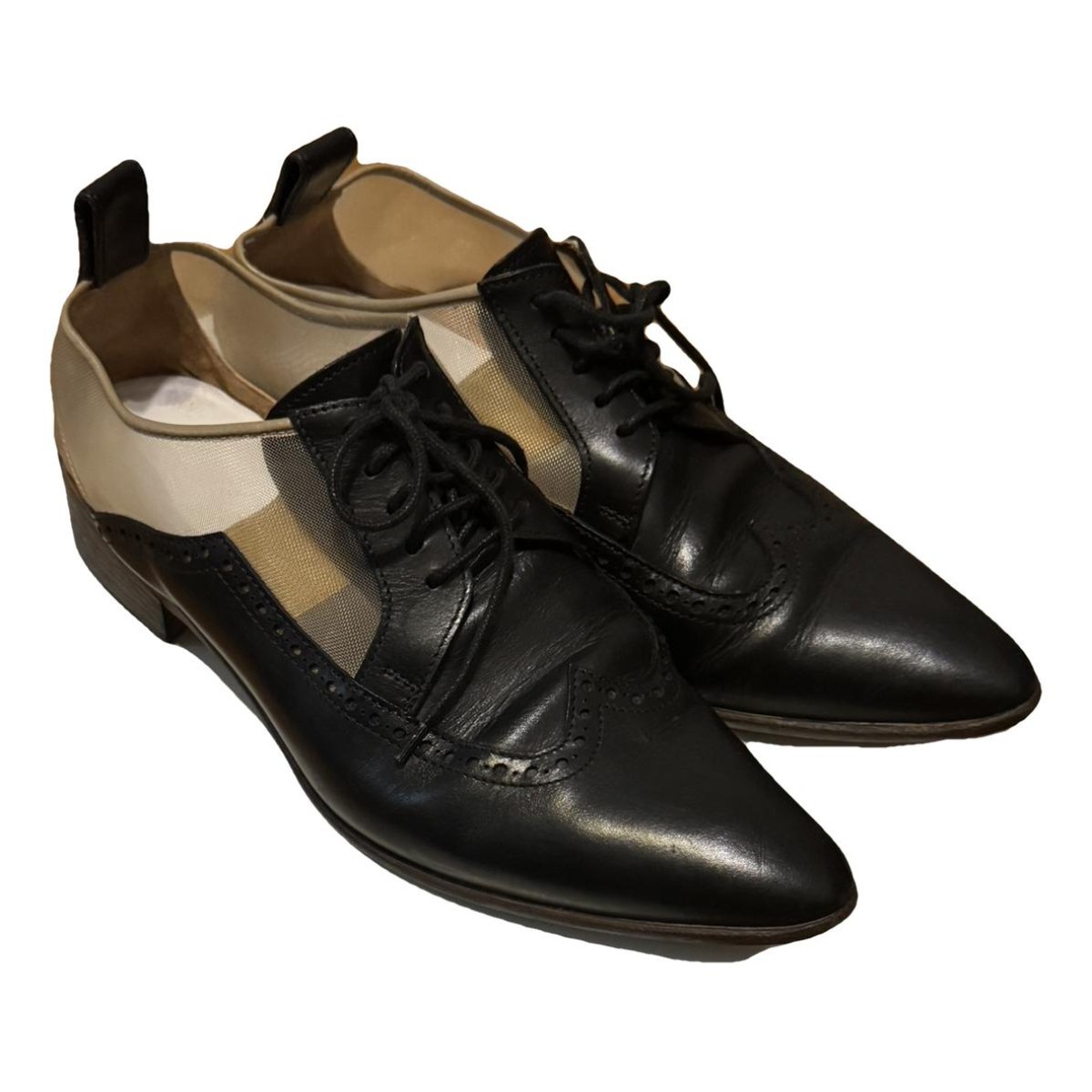 Tabi leather flats