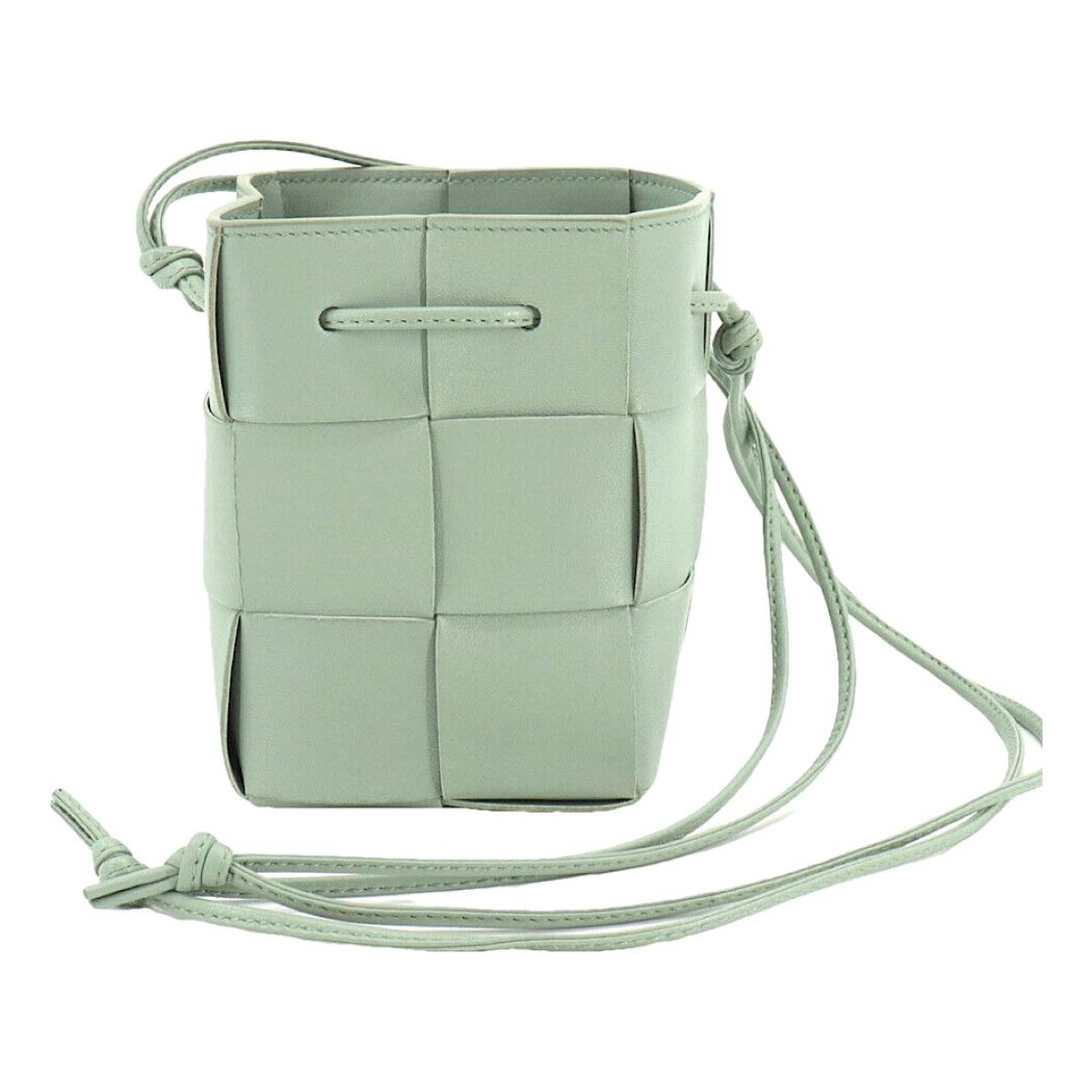 Cassette Bucket leather handbag