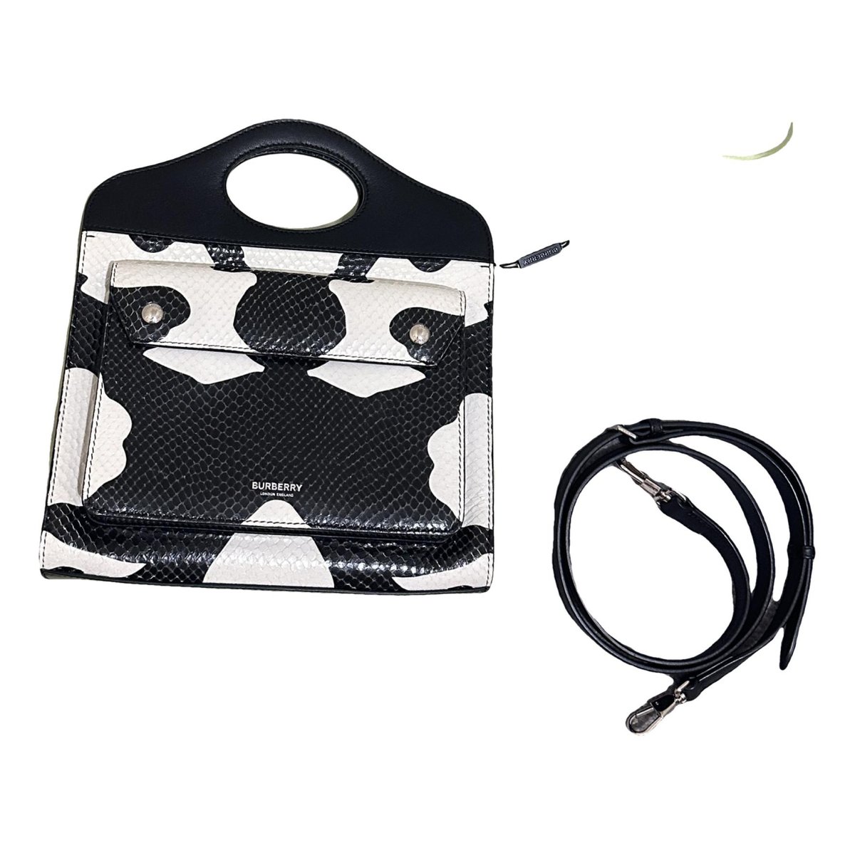 Pocket leather handbag