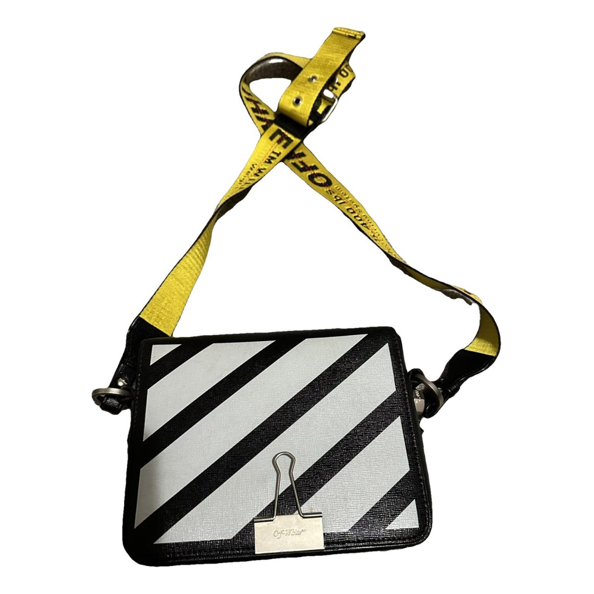 Binder leather handbag