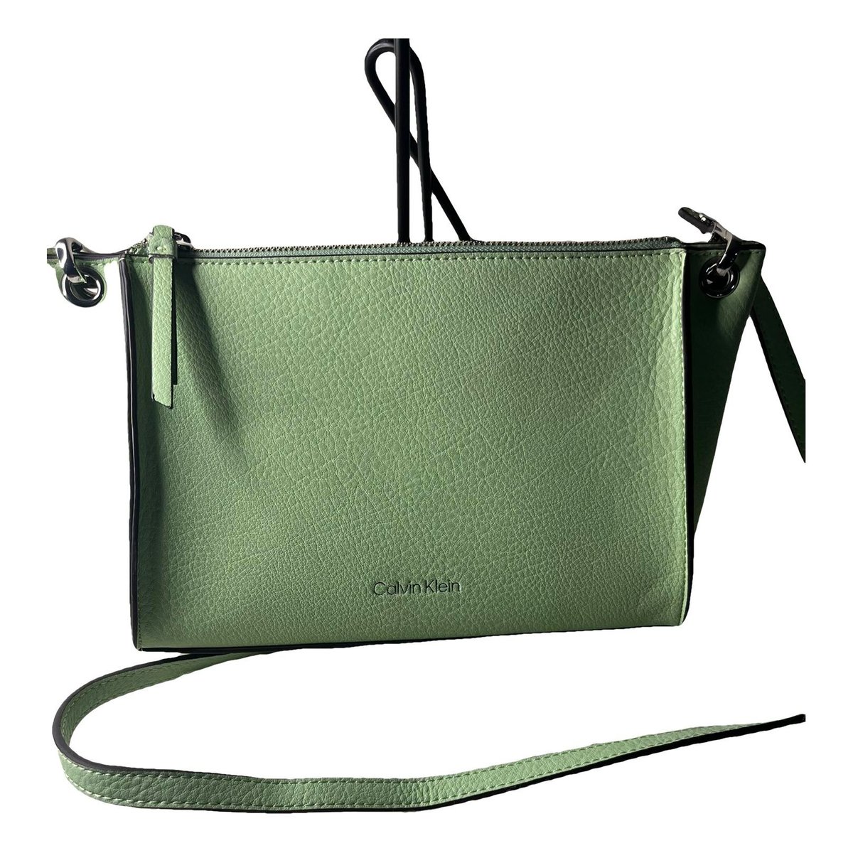 Leather crossbody bag