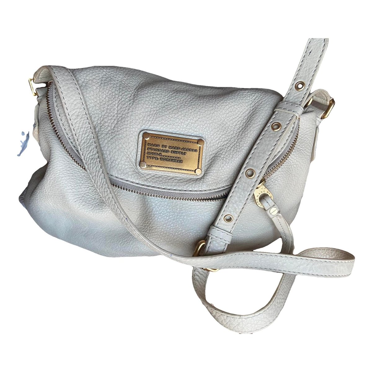 Classic Q leather crossbody bag