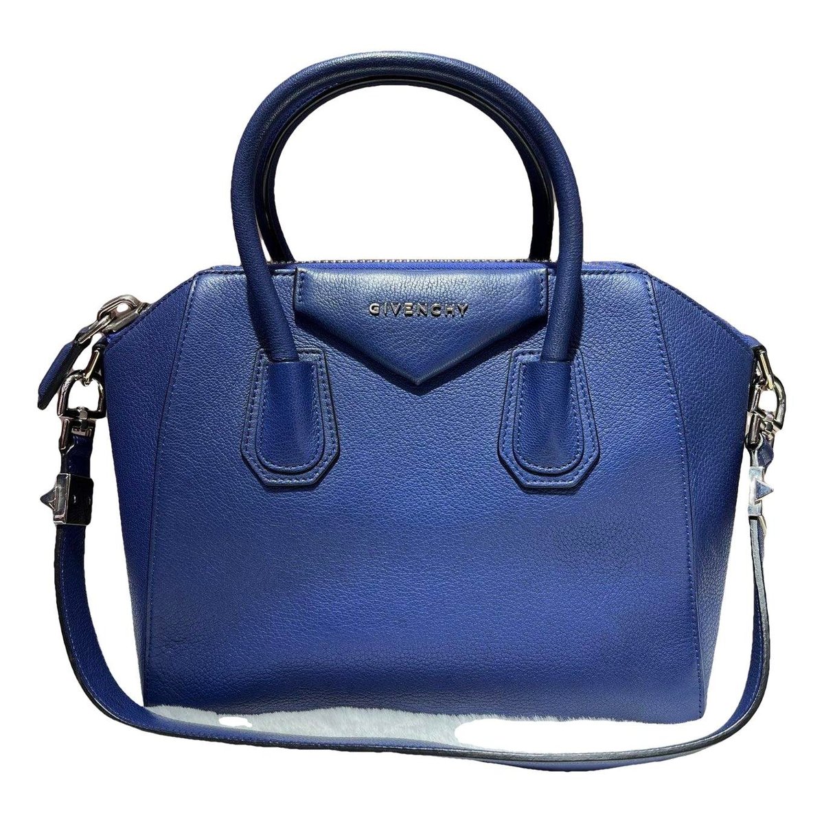 Antigona leather handbag