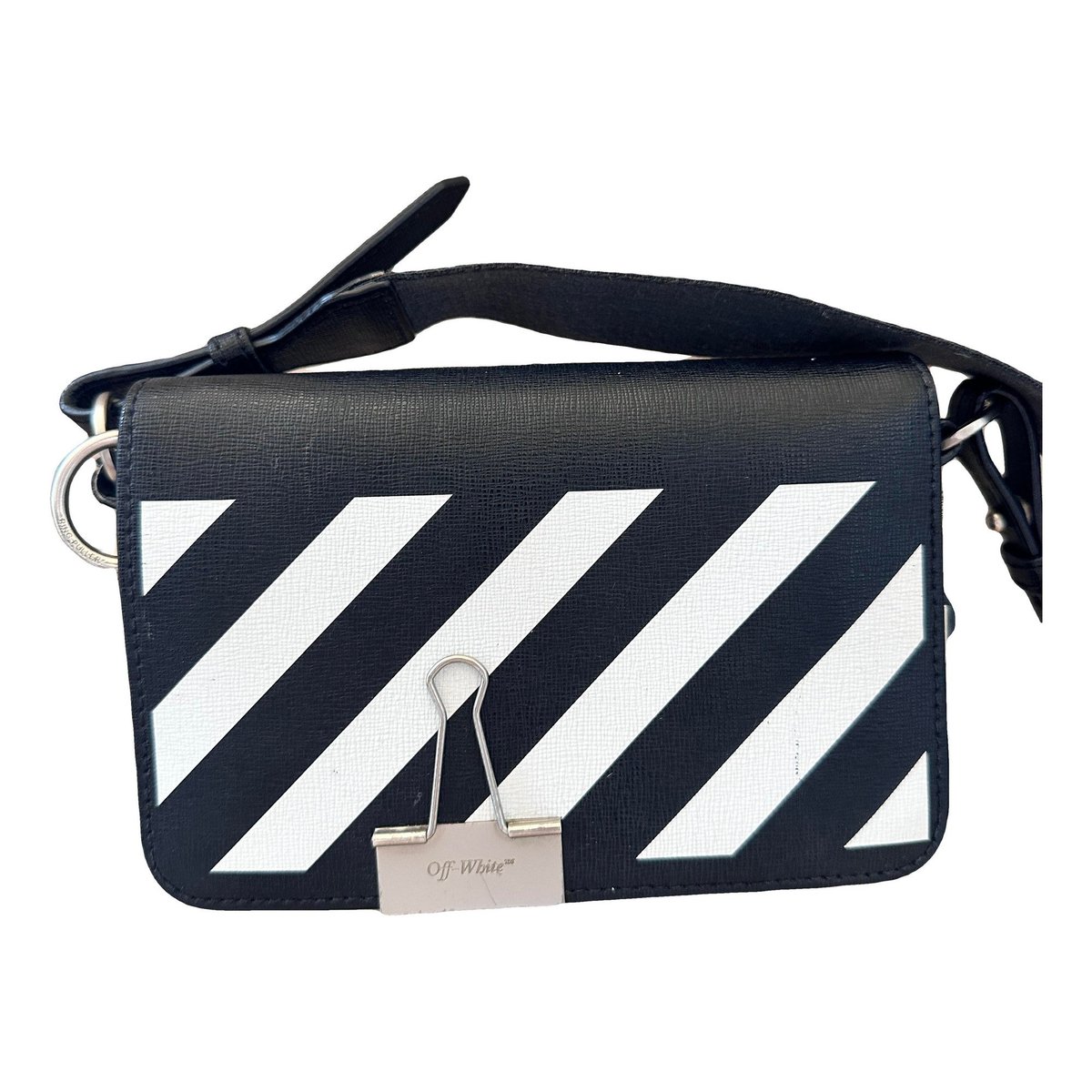 Sculpture leather crossbody bag