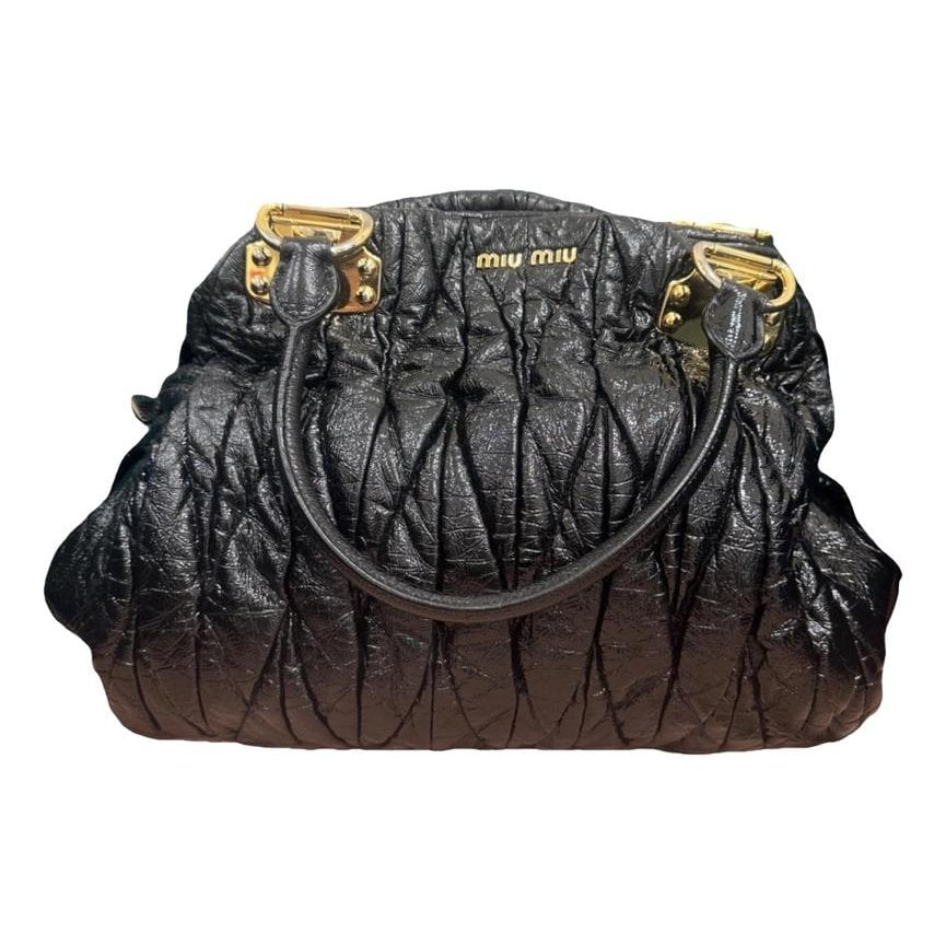 Matelassé leather handbag