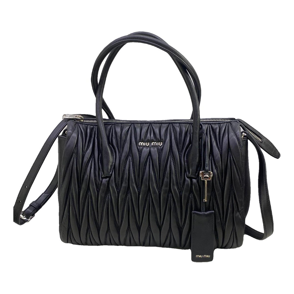 Matelassé leather handbag