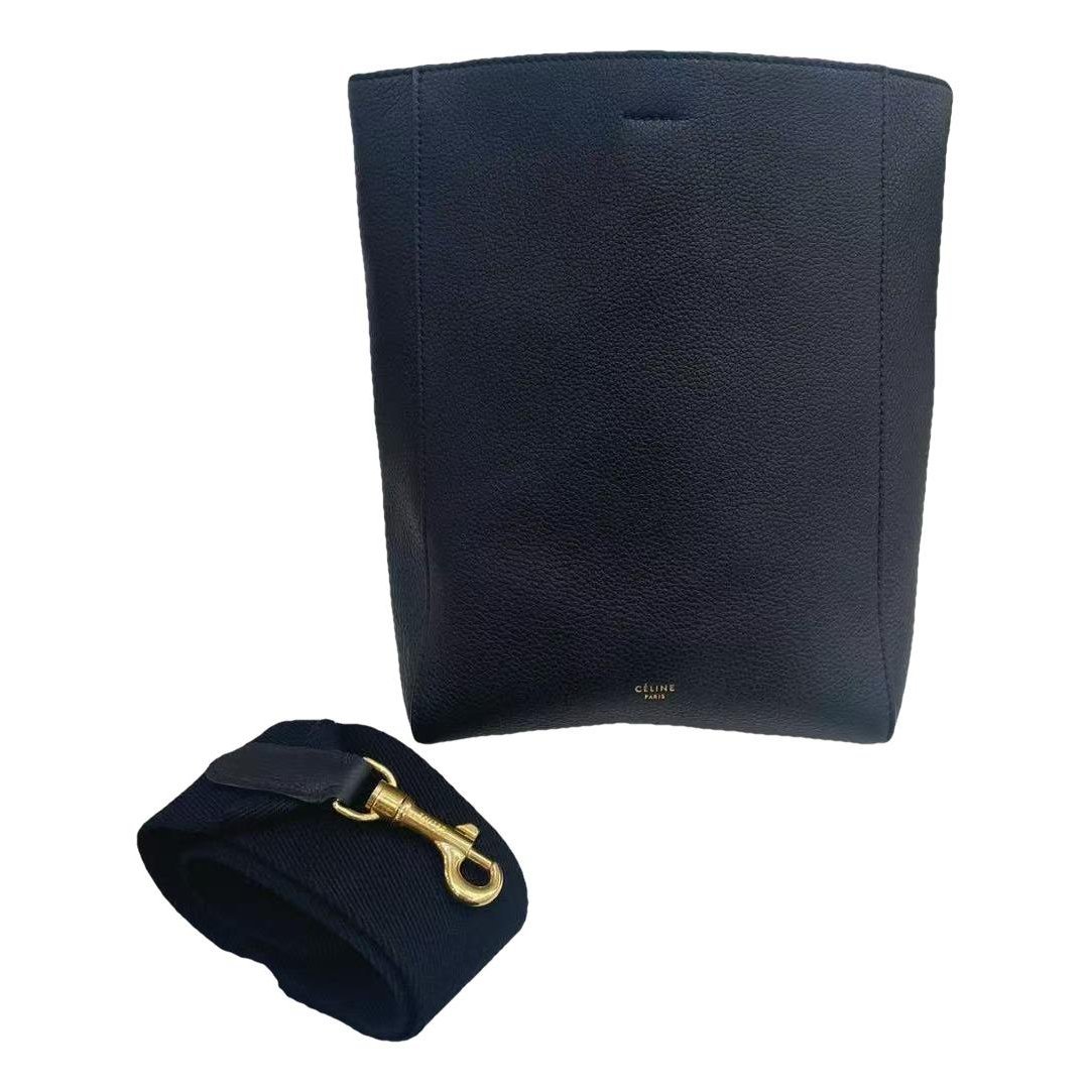 Seau Sangle leather handbag