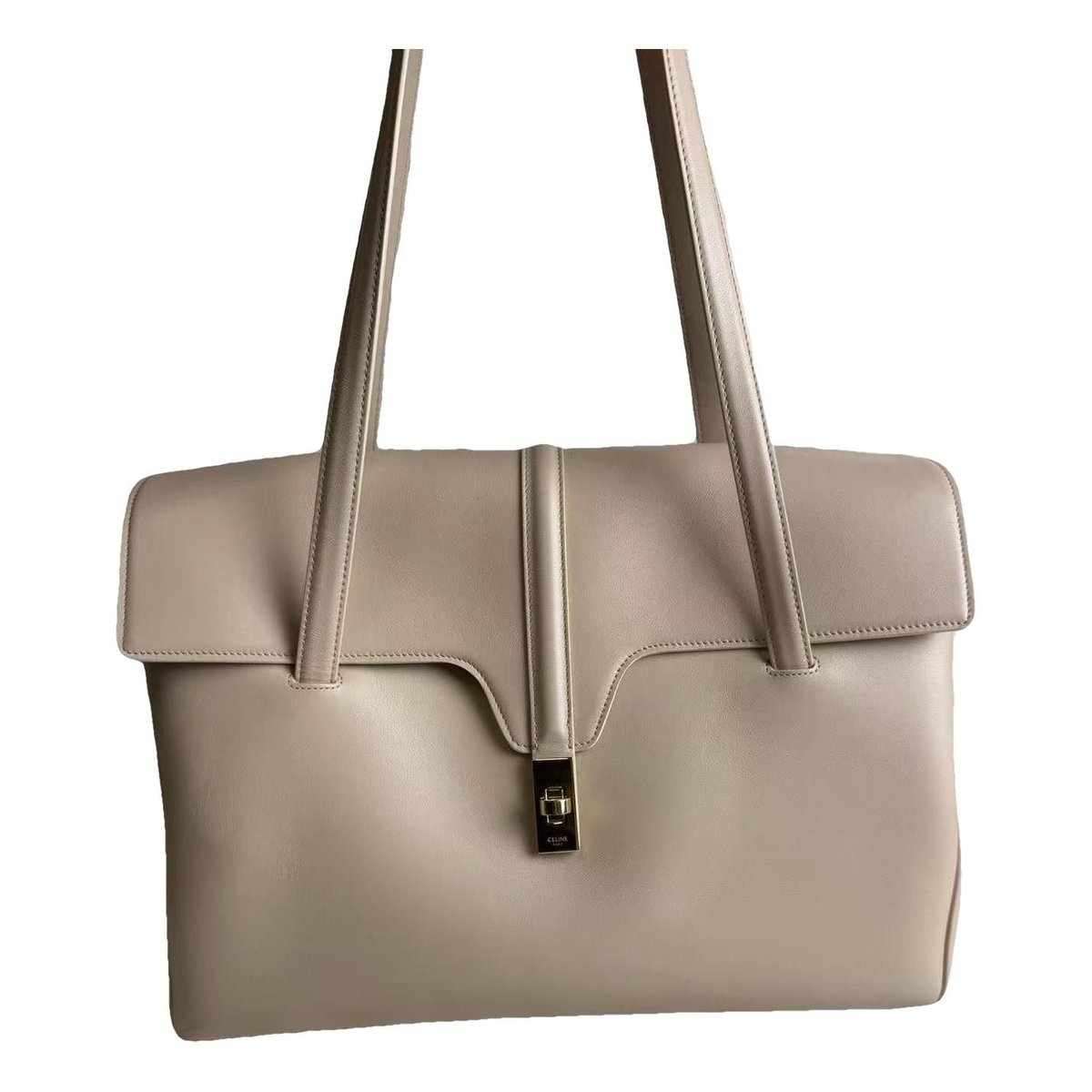 Sac 16 leather handbag