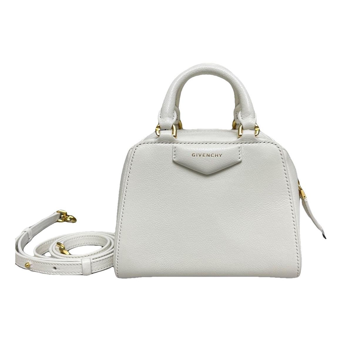 Antigona leather handbag