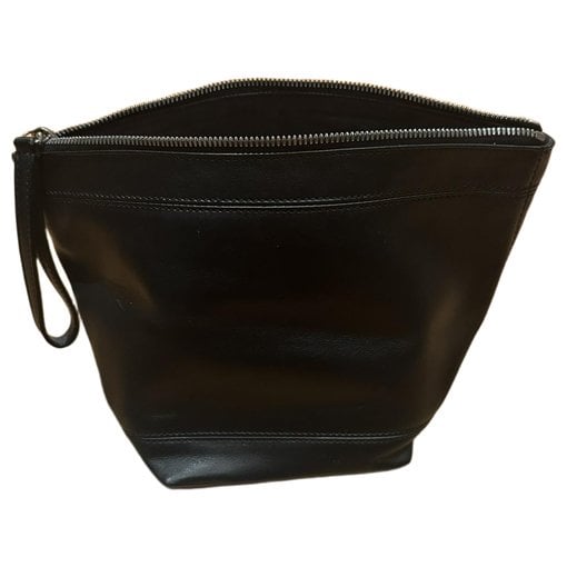 Leather clutch bag