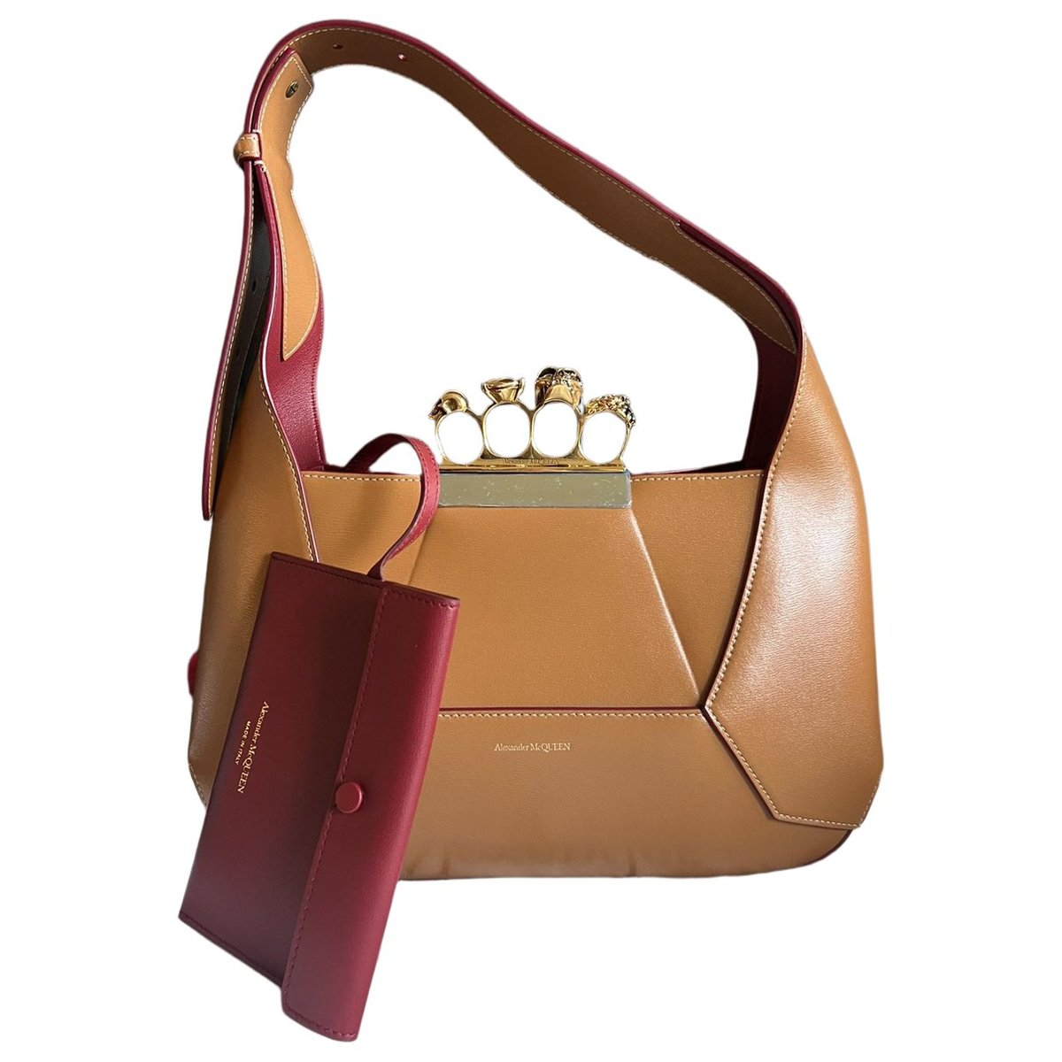Knuckle leather bag