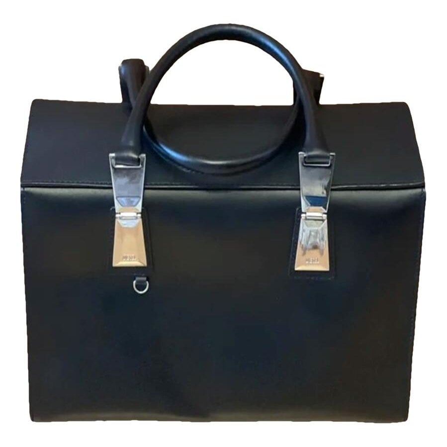 Leather travel bag
