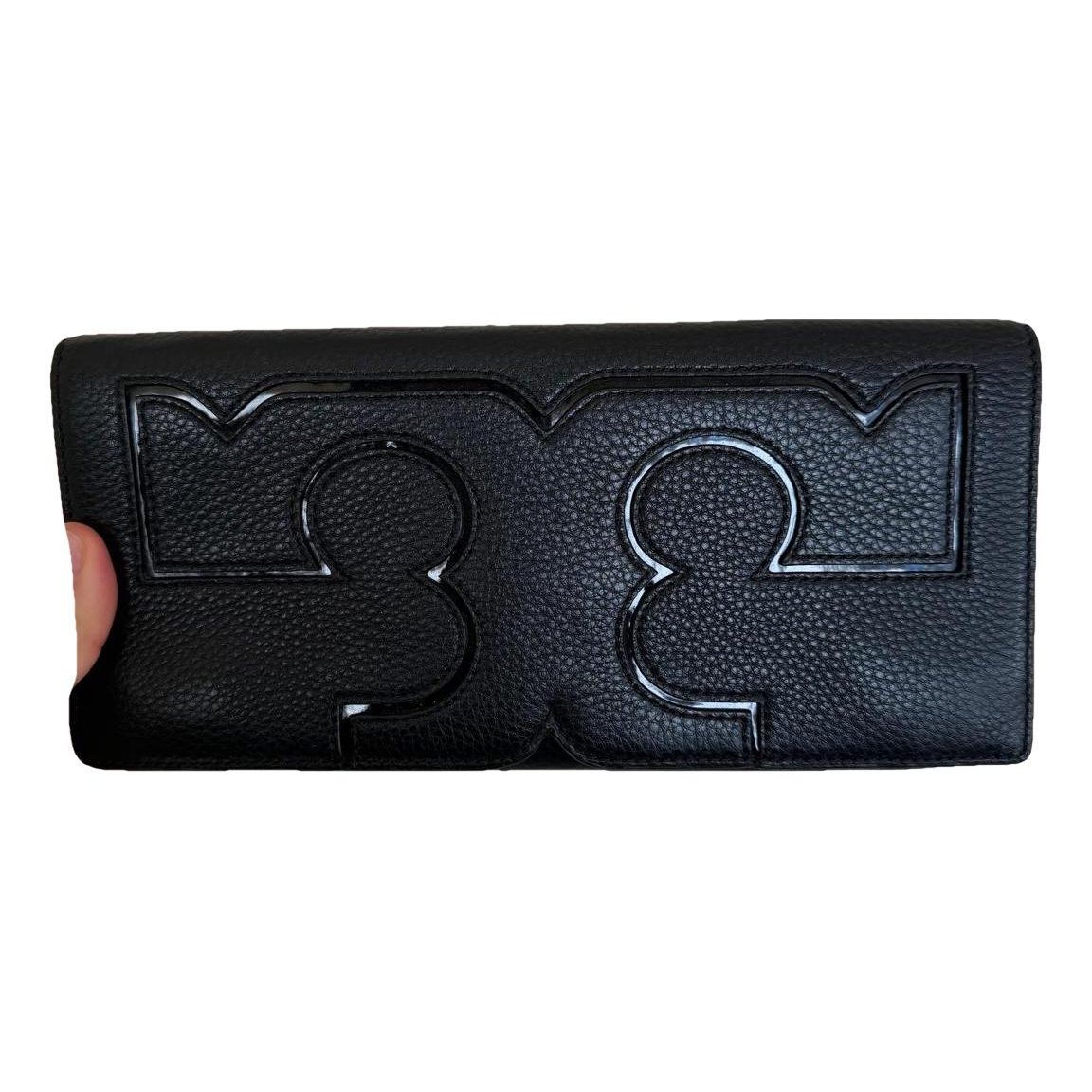 Leather clutch bag