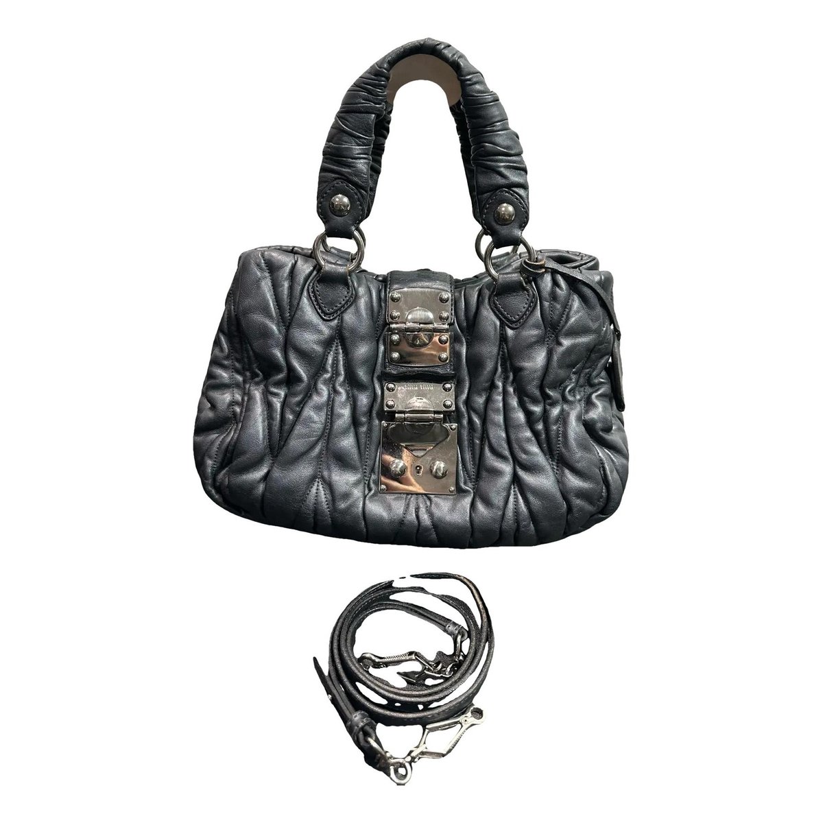Matelassé leather handbag