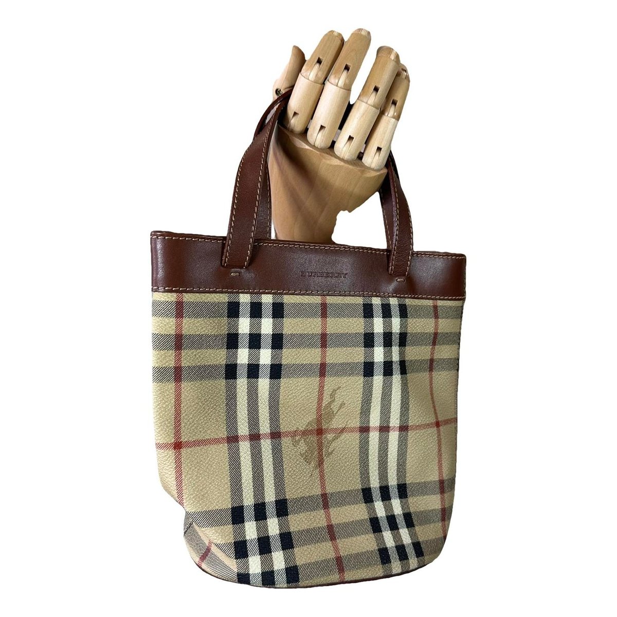 Lola Bucket leather bag