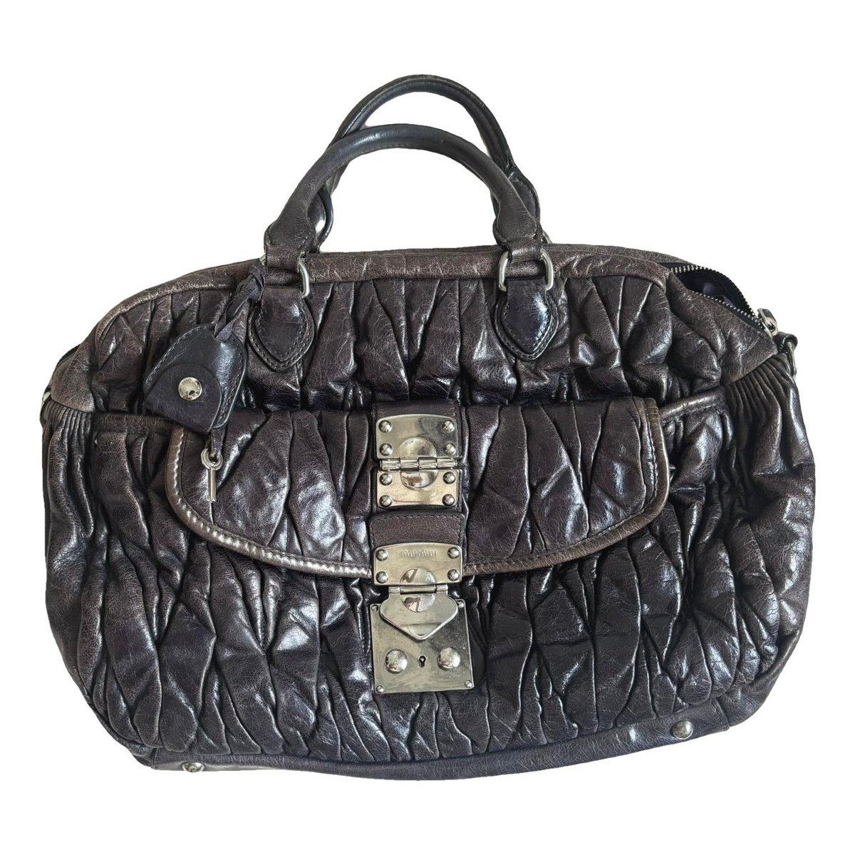 Matelassé leather handbag