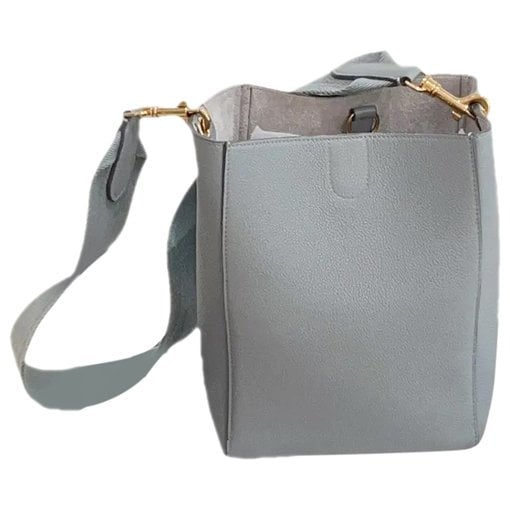 Twisted leather handbag
