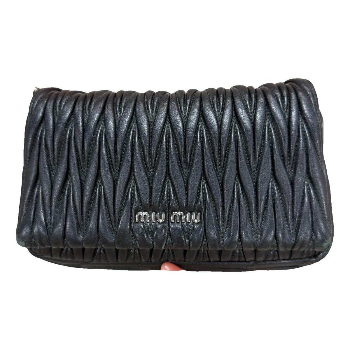 Matelassé leather handbag