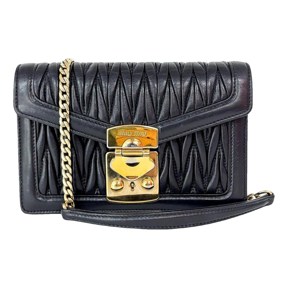 Matelassé leather handbag