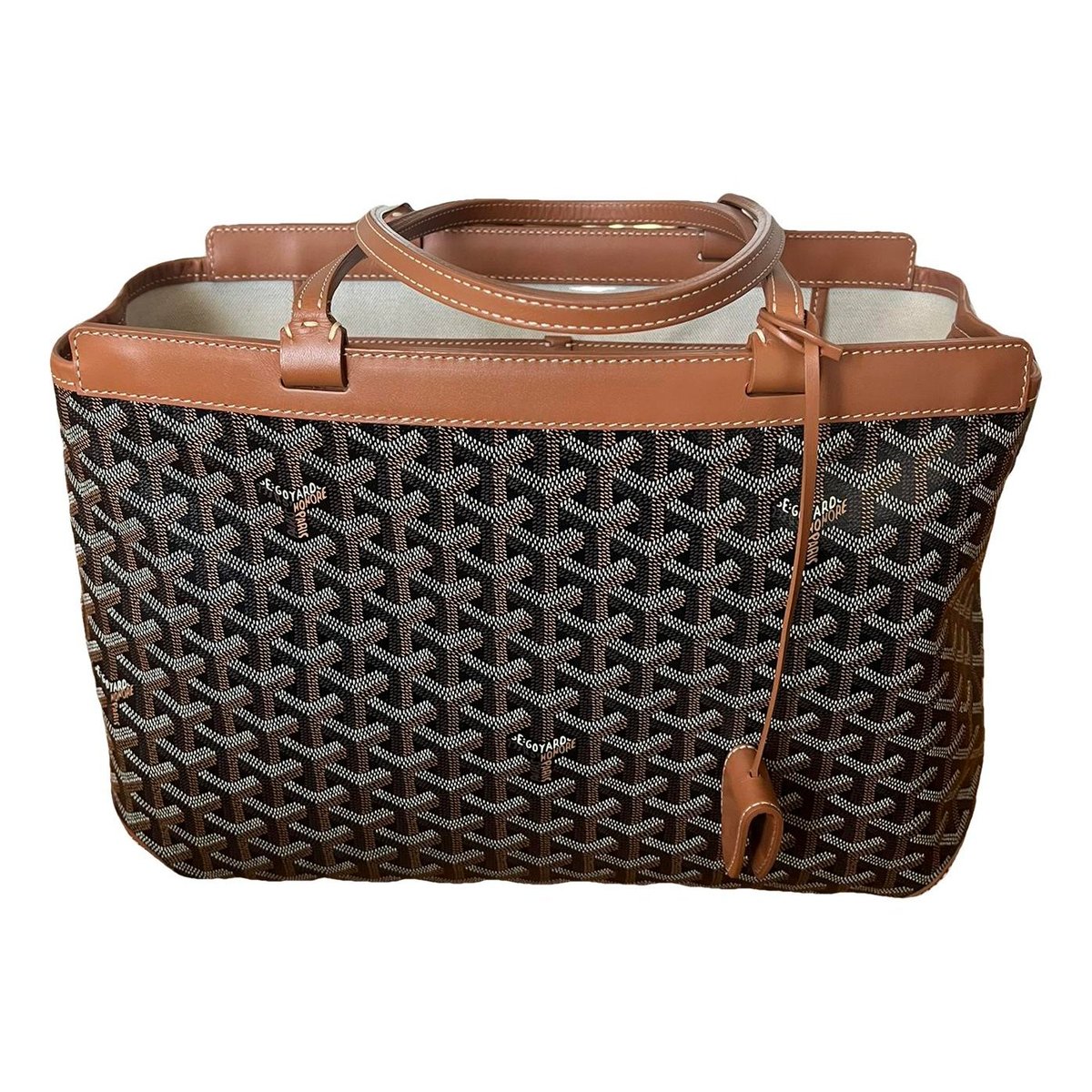 Bellechasse leather handbag