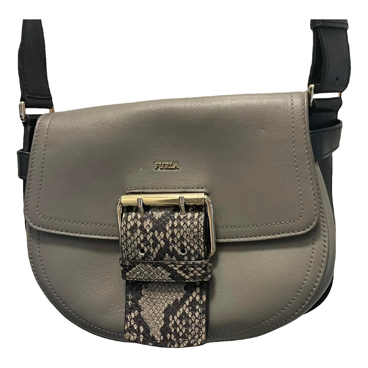 Leather crossbody bag